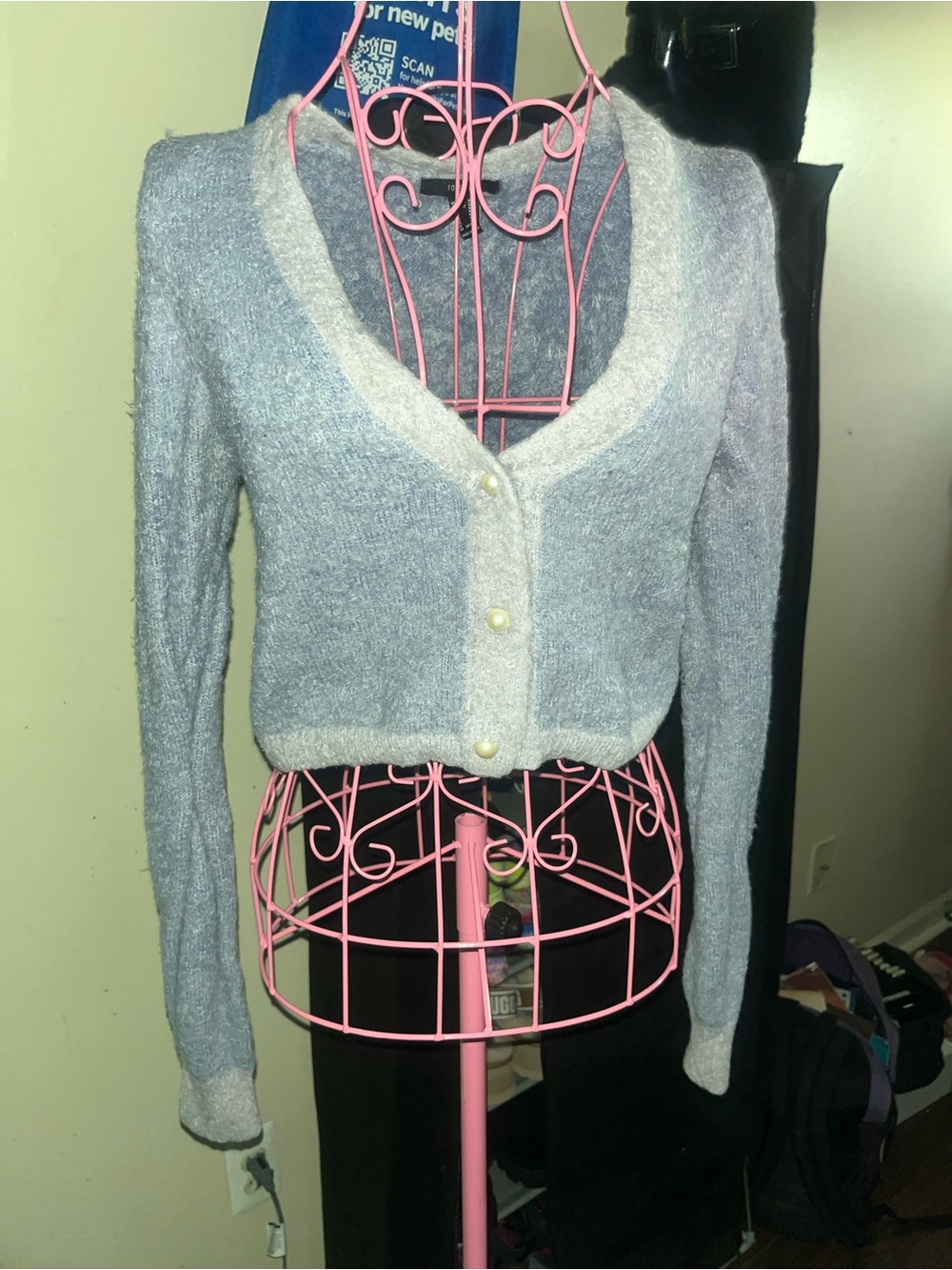 Soft V-Neck Cropped Cardigan Sweater